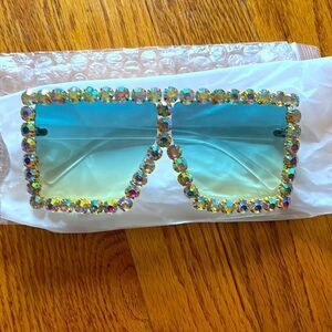 Blue/yellow shades